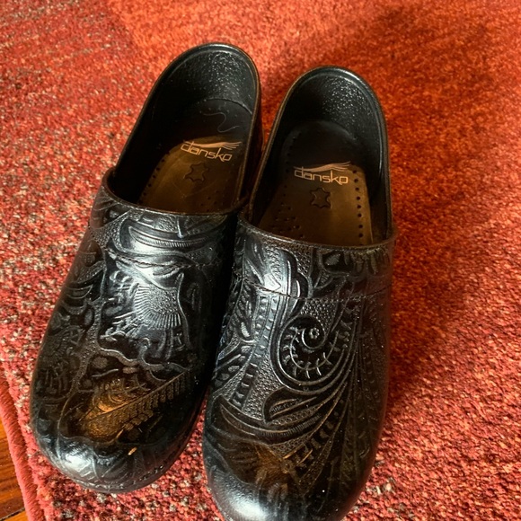 tooled leather clogs